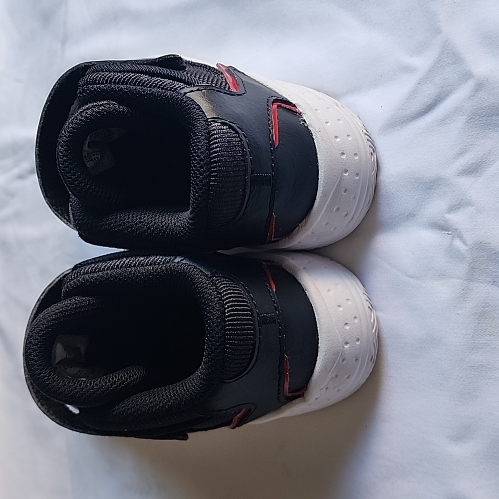 Toddler Jordan's - Picture 7 of 8